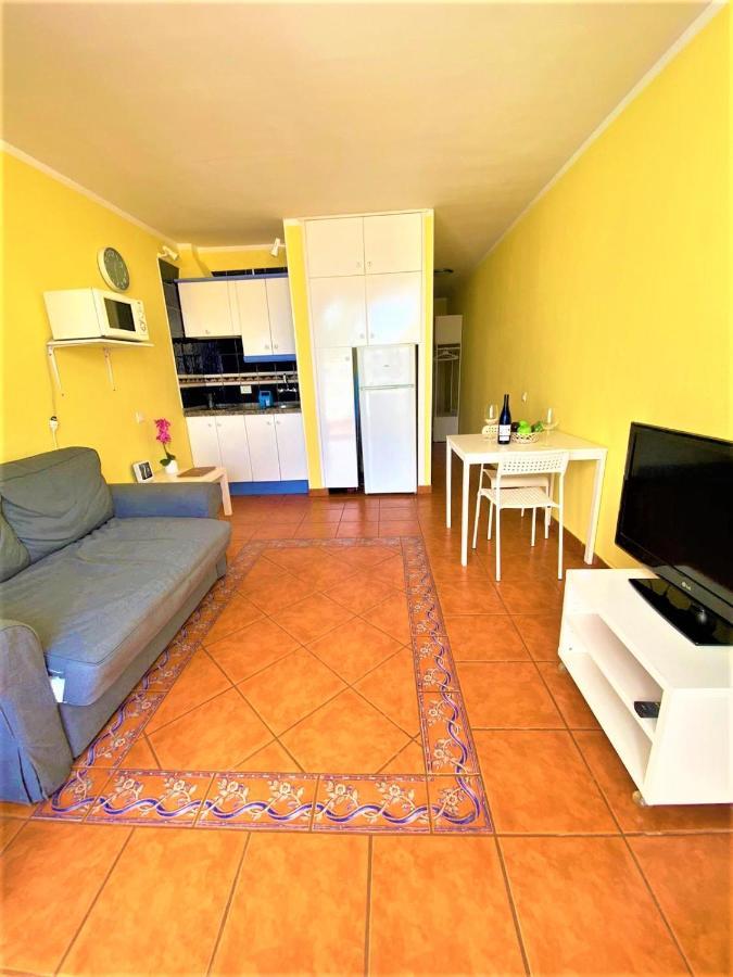 Cozy One Bedroom Apartment With Spacious Terrace. Pool And Garden View Costa Del Silencio Exterior photo